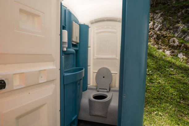 Best Deluxe Portable Toilet Rental  in Stanwood, WA